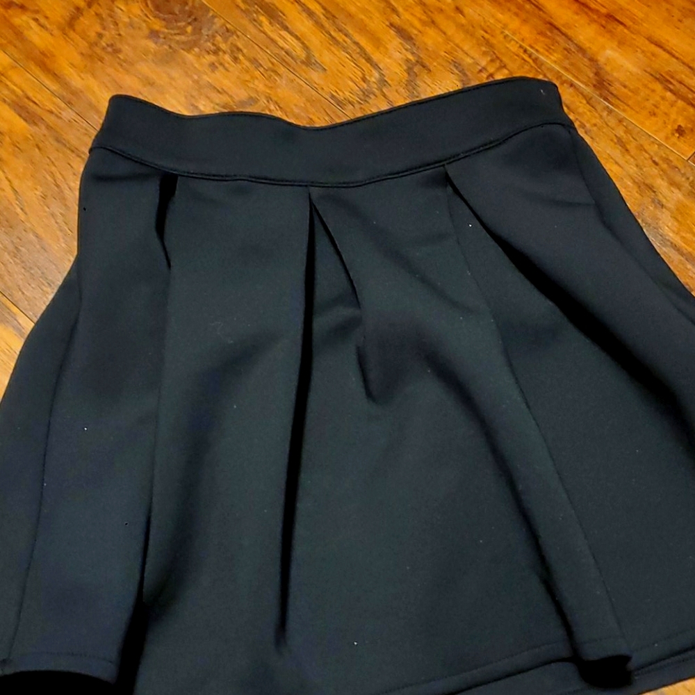 Pleated skirt